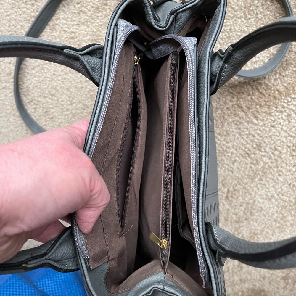 Purse - Picture 3 of 3